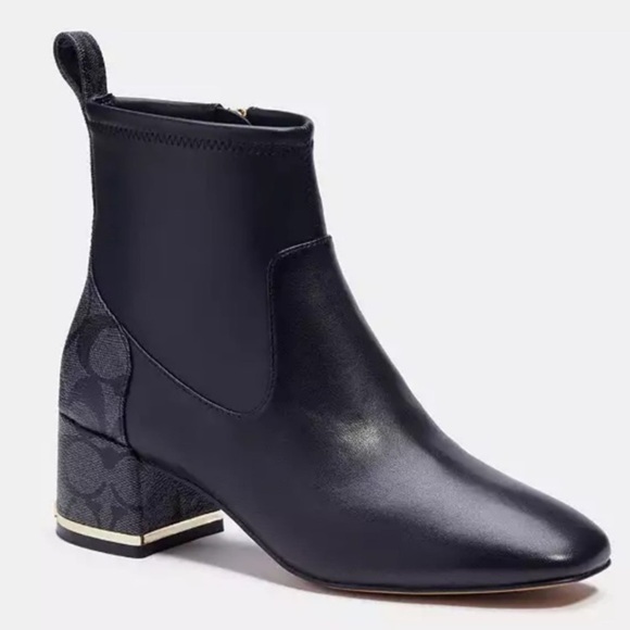 Coach Black Womens Nala Bootie size 7 chunky heel logo - Picture 1 of 10